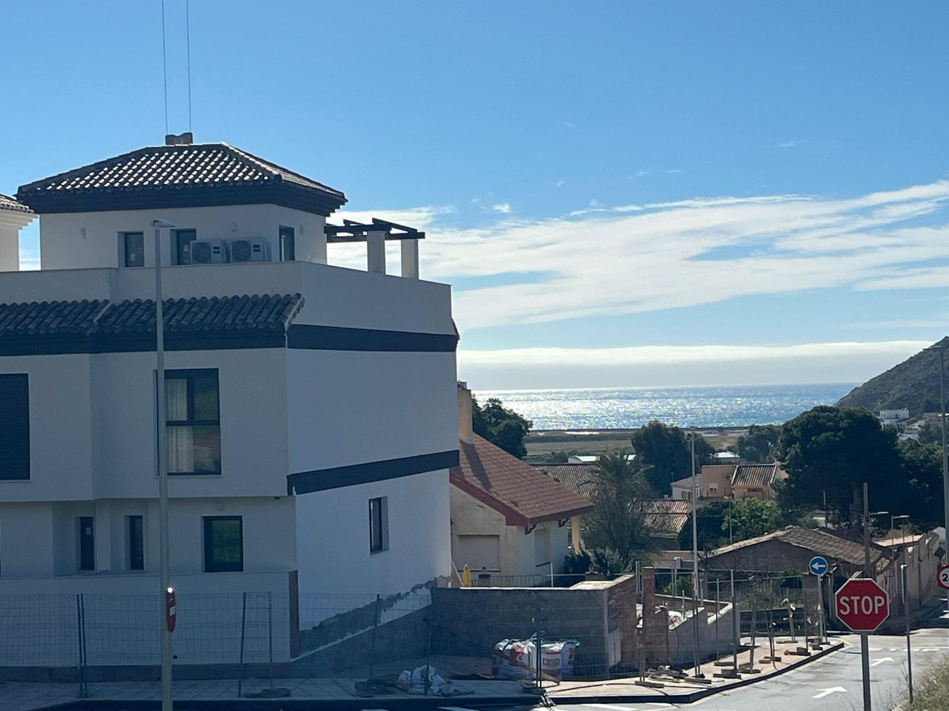 Casas adosadas de nueva construcción con vistas al mar en Portman, Murcia — 4