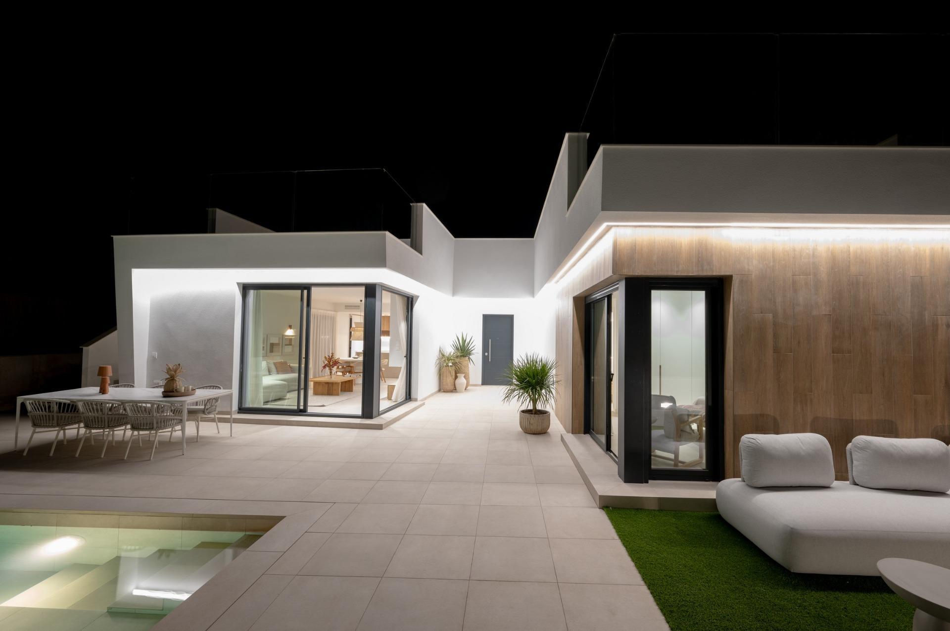 Villas de nueva construcción en Altaona Golf Resort, Murcia, con piscina privada y vistas a la montaña — 10