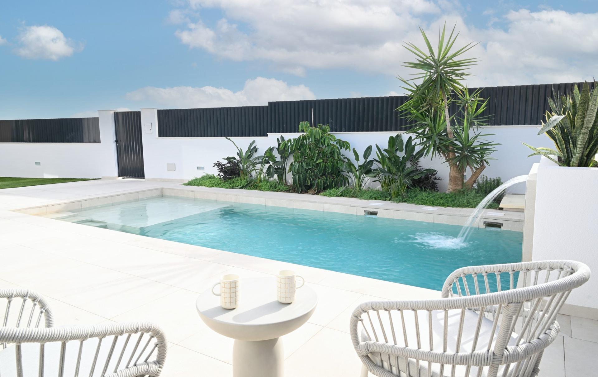 Villas de nueva construcción en Altaona Golf Resort, Murcia, con piscina privada y vistas a la montaña — 2