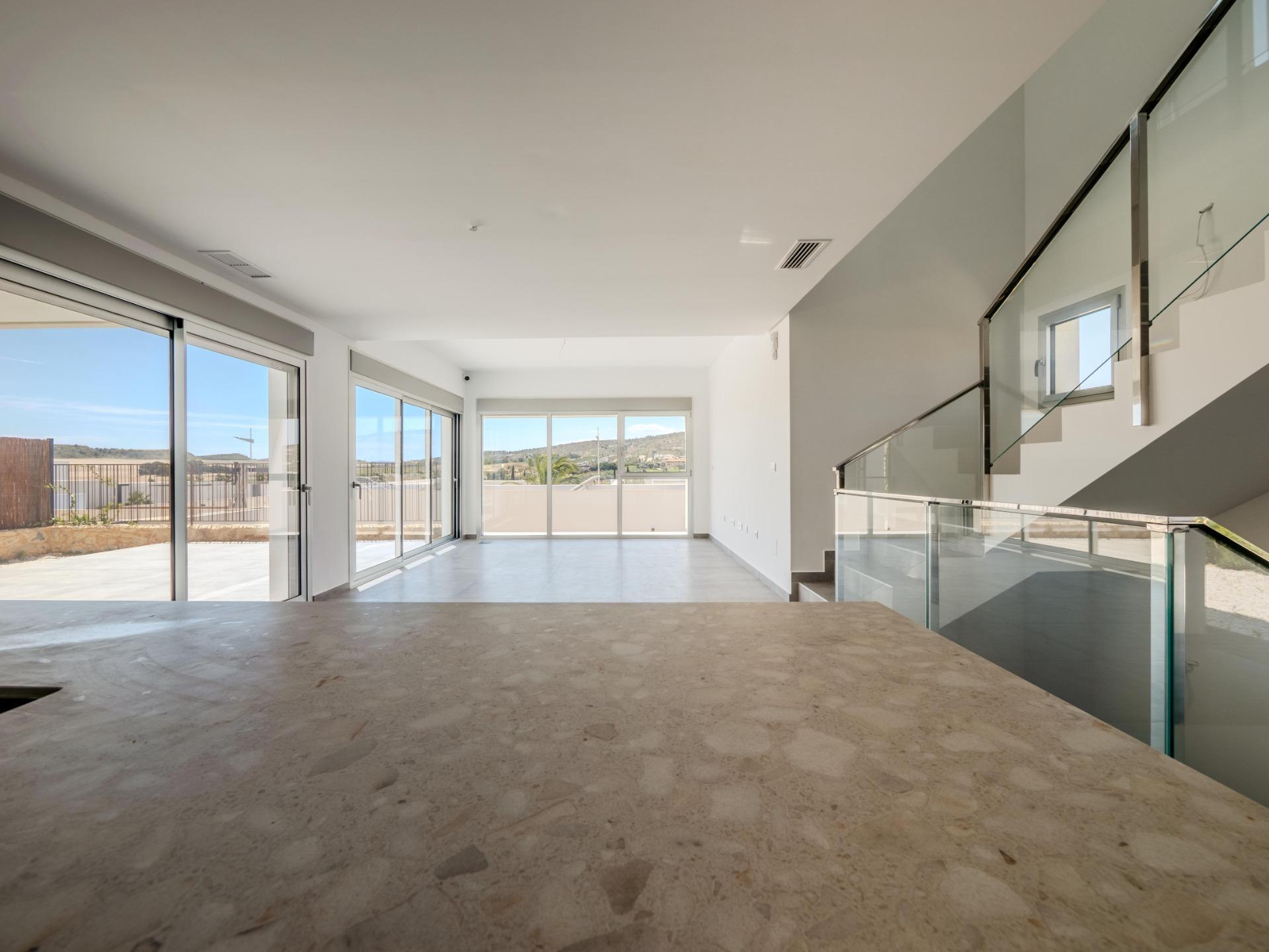 MODERN DESIGN VILLA WITH GOLF VIEWS — 12