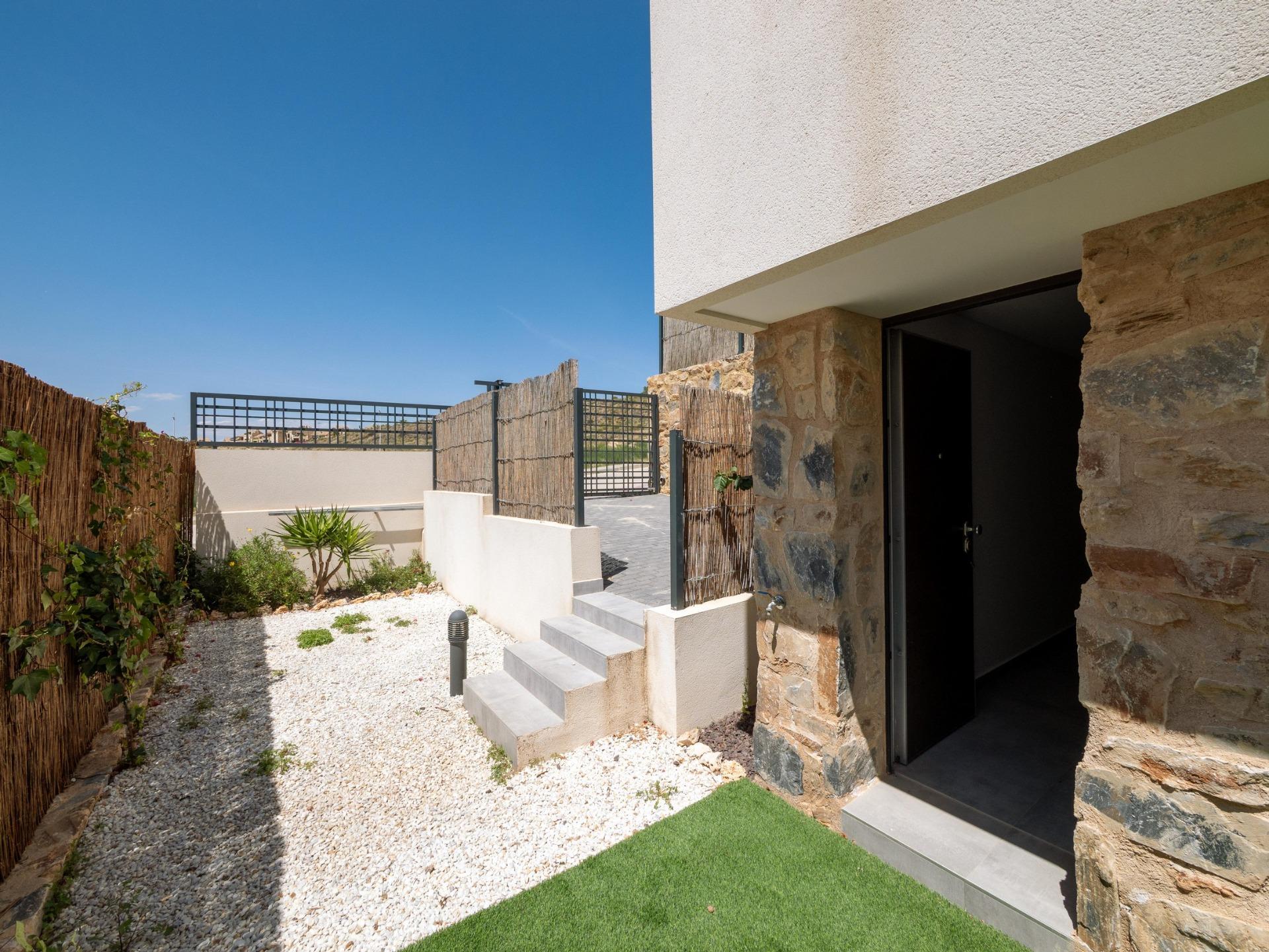 MODERN DESIGN VILLA WITH GOLF VIEWS — 4