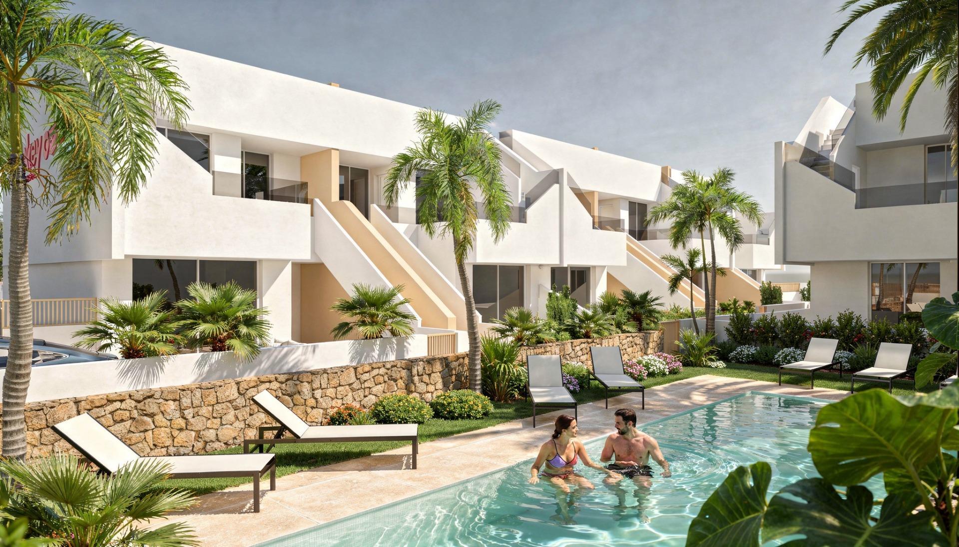 Nowo wybudowane bungalowy w Pilar de la Horadada blisko plaży i centrum miasta — 2