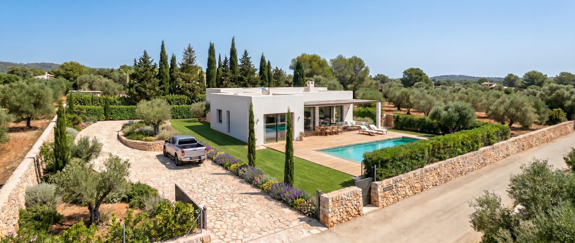 Villas neuves sur mesure à Pinoso (Alicante) : des demeures spacieuses dans un cadre naturel — 2