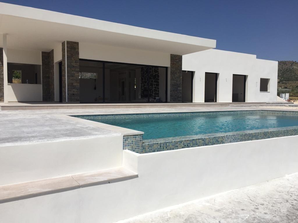 Villas neuves sur mesure à Pinoso (Alicante) : des demeures spacieuses dans un cadre naturel — 8