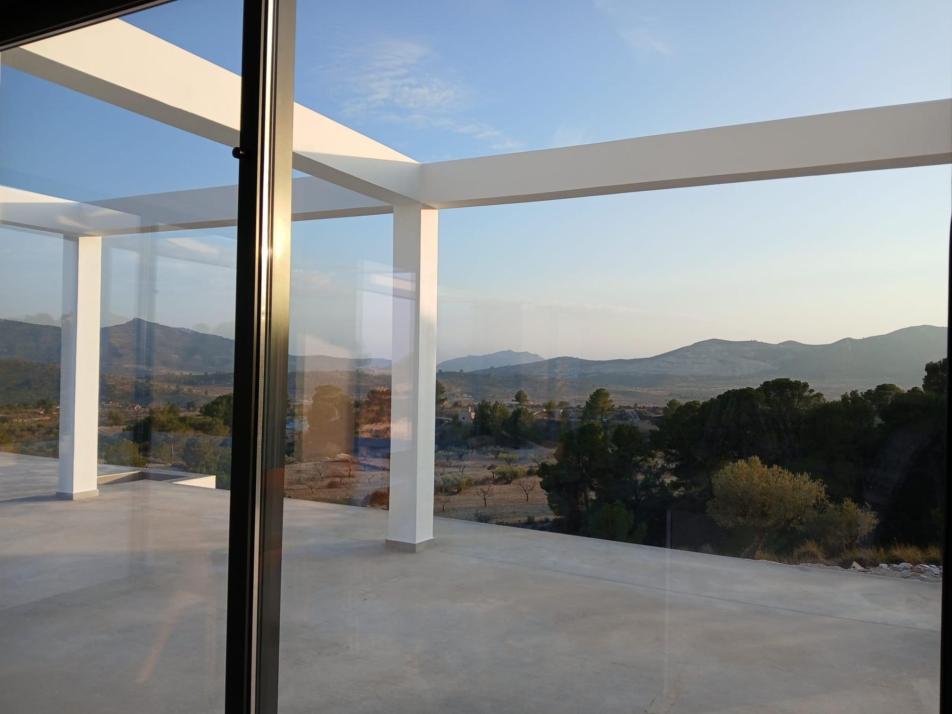 Villas neuves sur mesure à Pinoso (Alicante) : des demeures spacieuses dans un cadre naturel — 11