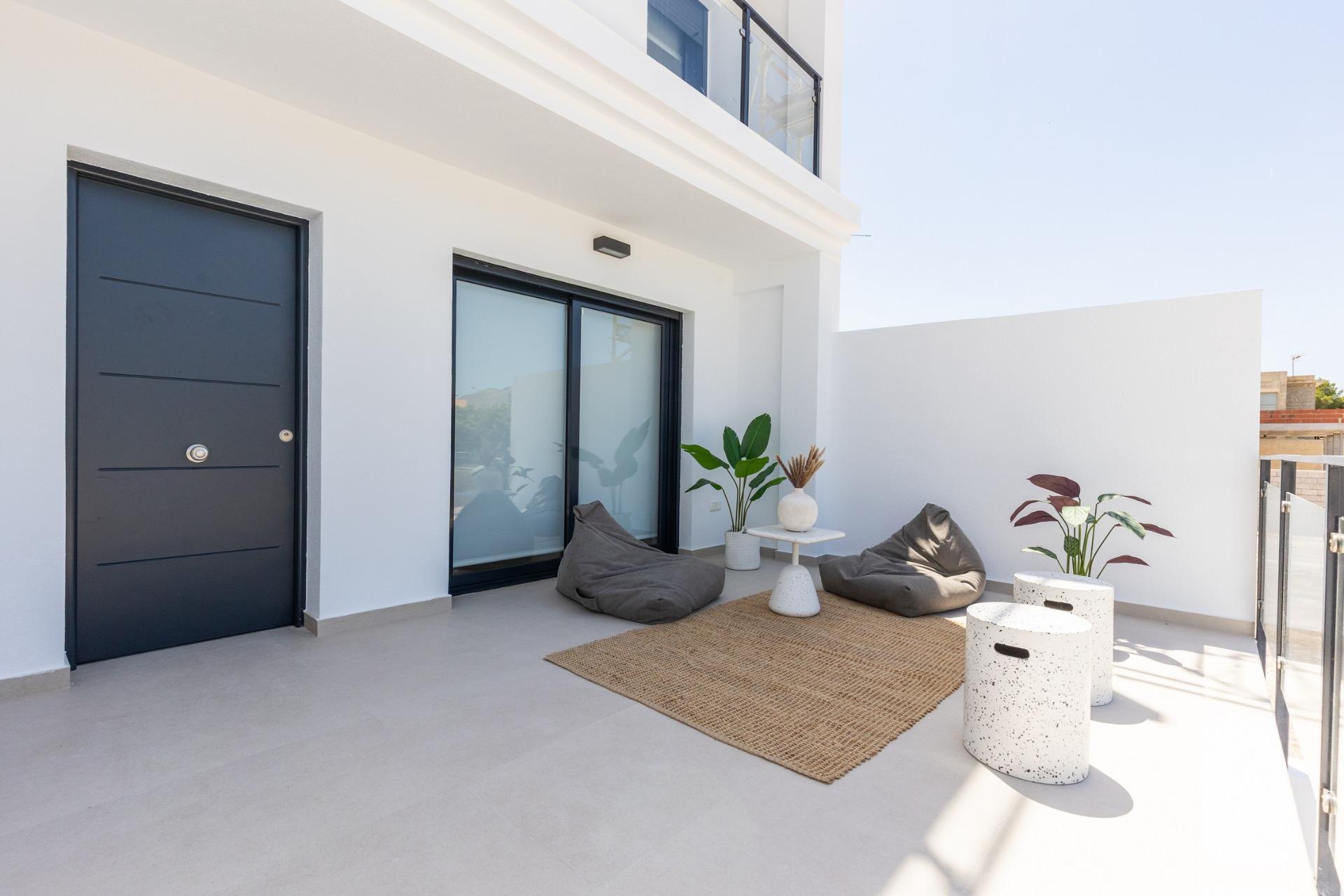 Modern Townhouses with Solarium and Basement in Rafal, Alicante — 5
