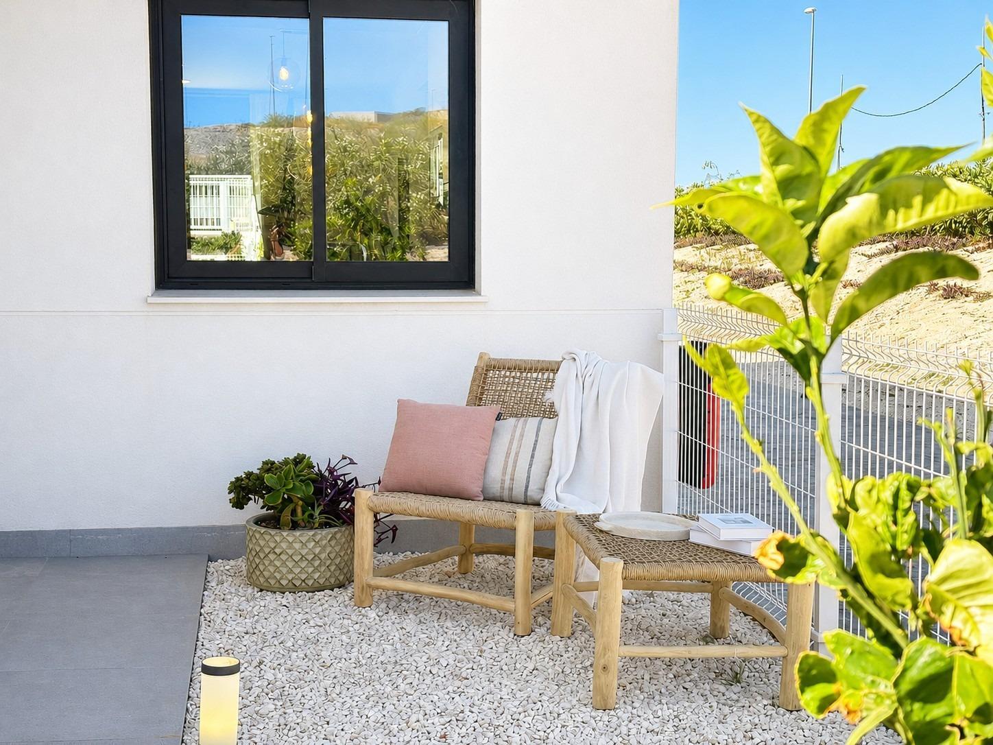 Nieuwbouwwoningen: instapklare rijhuizen en halfvrijstaande villa’s in het Altaona Golf Resort, Murcia — 11