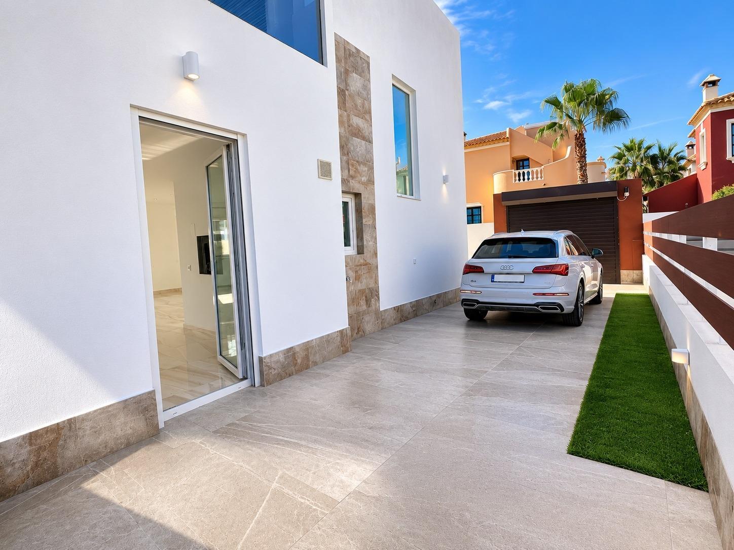 Luxuriöse Golfvillen in erster Reihe in Ciudad Quesada, Costa Blanca — 13