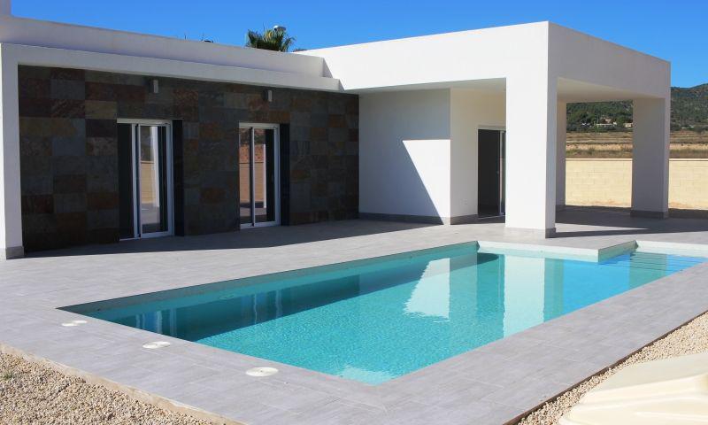 VILLA BETWEEN SEA AND MOUNTAIN