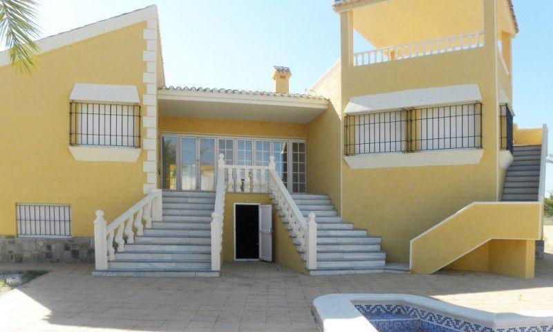 VILLA DE LUXE AVEC QUAI PRIVÉ — 6